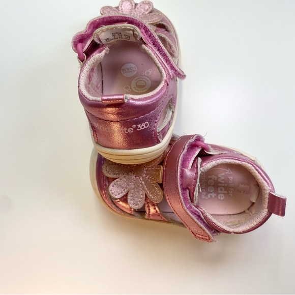 Stride Rite First Walkers - Picture 4 of 9